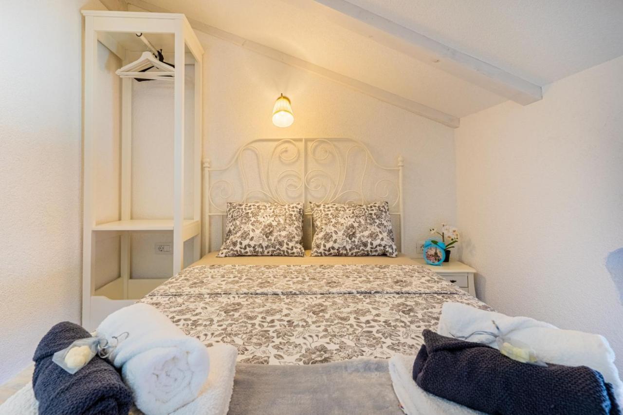 Apartments Rose كريس المظهر الخارجي الصورة
